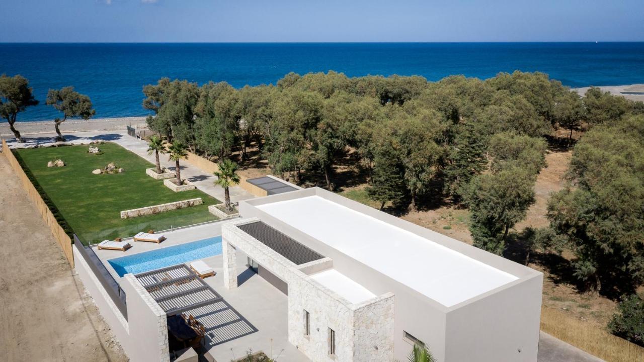 Artemis Seafront Villa, An Evanescence Sea Retreat, By Thinkvilla Tavronitis  Luaran gambar