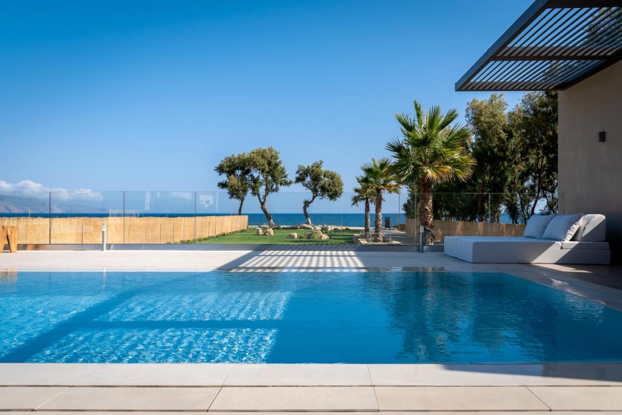 Artemis Seafront Villa, An Evanescence Sea Retreat, By Thinkvilla Tavronitis  Luaran gambar