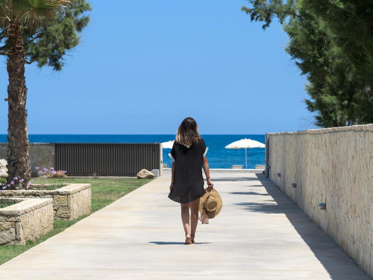 Artemis Seafront Villa, An Evanescence Sea Retreat, By Thinkvilla Tavronitis  Luaran gambar