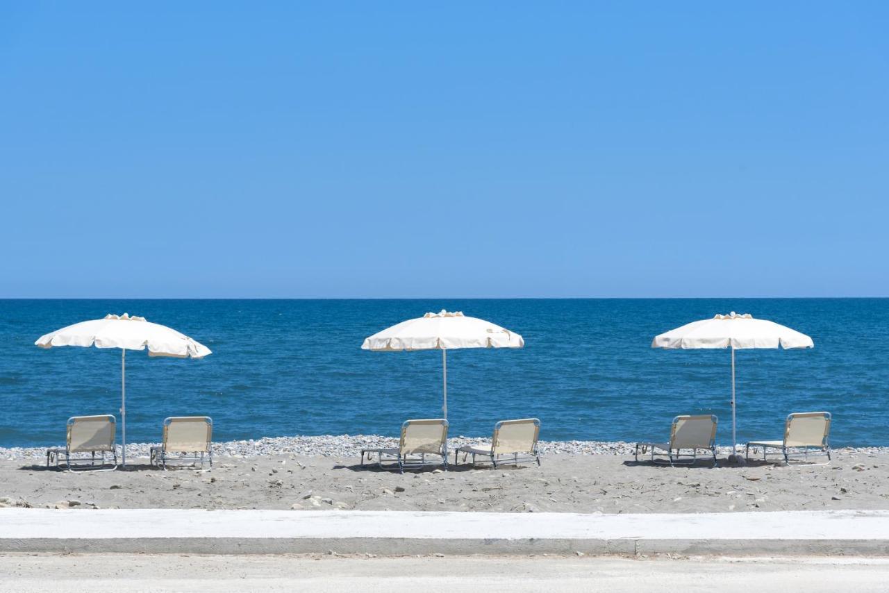 Artemis Seafront Villa, An Evanescence Sea Retreat, By Thinkvilla Tavronitis  Luaran gambar